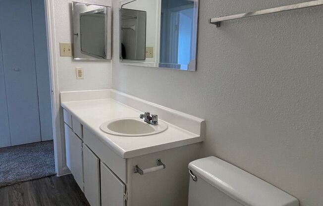 1 bed, 1 bath, 640 sqft, $885, Unit 1502