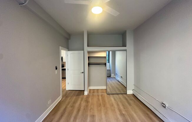 1 bed, 1 bath, 700 sqft, $1,835, Unit 418-0112