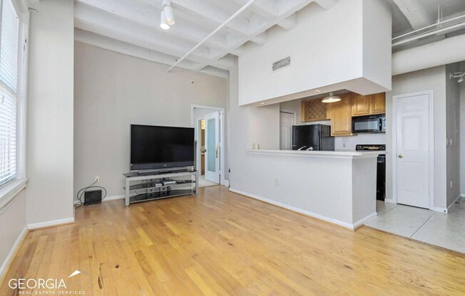 32 Peachtree Street NW