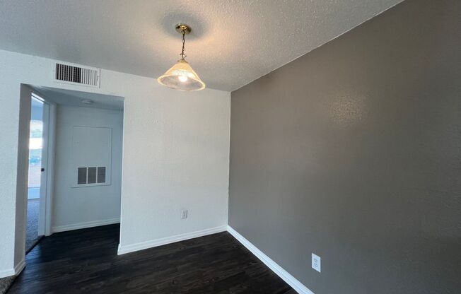 1 bed, 1 bath, 660 sqft, $900, Unit 18-502