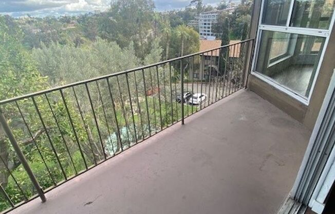 2 beds, 2 baths, 1,192 sqft, $2,995, Unit 4169-303