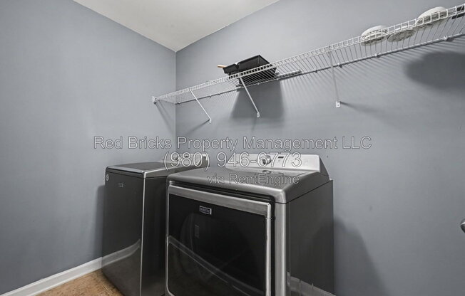 4 beds, 2.5 baths, 2,624 sqft, $2,595