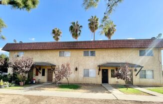 Porterville Townhouse for Rent: 2 Bedroom, 1.5 bath