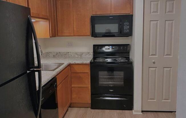 600 Cove Lake Village