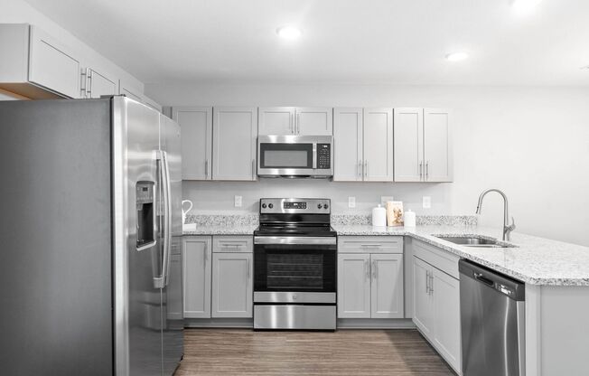 2 Bedroom Condo For Rent Near Madison Street!