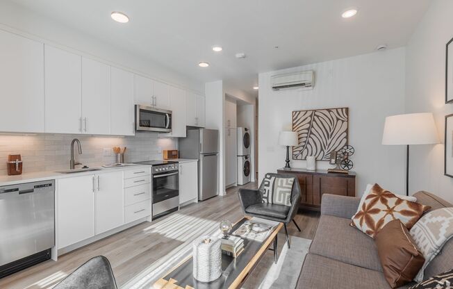 1 bed, 1 bath, 412 sqft, $1,595, Unit 205