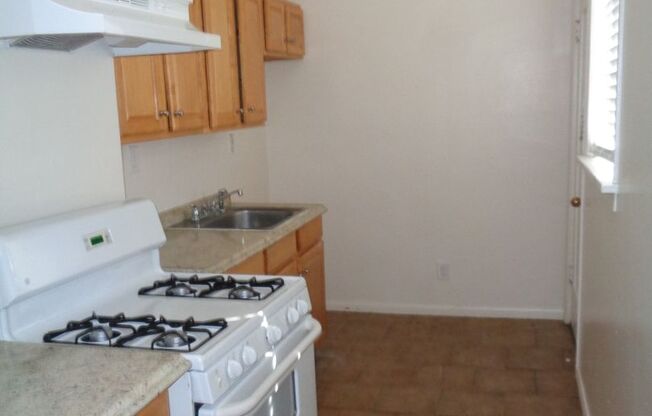 1810 E. 7th St.