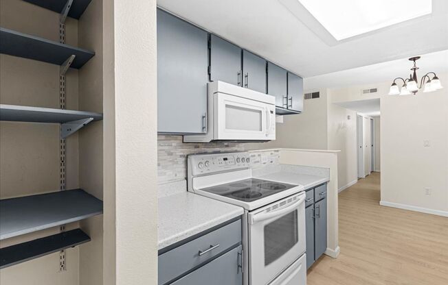 2 beds, 2 baths, $1,450, Unit # #B 105