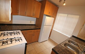 Studio, 1 bath, 550 sqft, $1,895, Unit D/ P#4