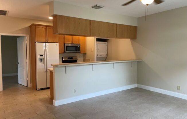 3 beds, 2 baths, $2,600