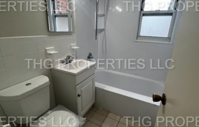 2 beds, 1 bath, 1,296 sqft, $2,499, Unit 405-31 (HW)