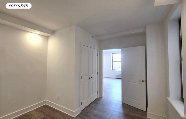1 bed, 1 bath, $5,500, Unit 8I