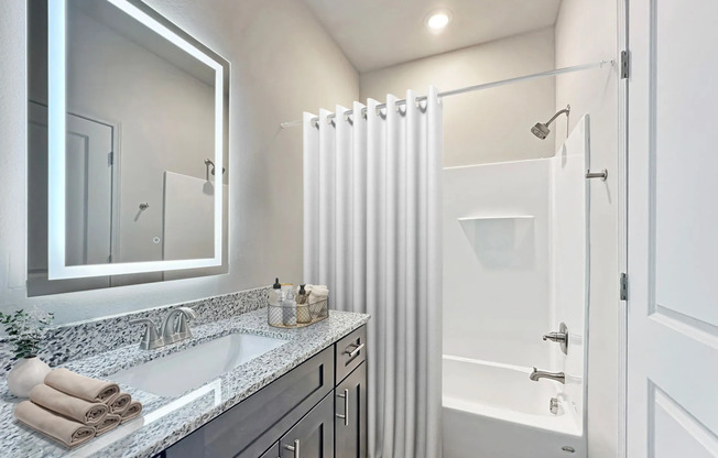 1 bed, 1 bath, 659 sqft, $1,100, Unit 8-202