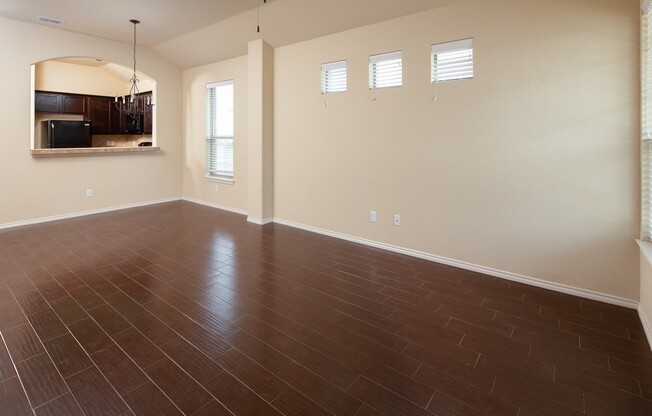 Beautiful 3 bedroom Luxury Duplex, New Braunfels, Texas!