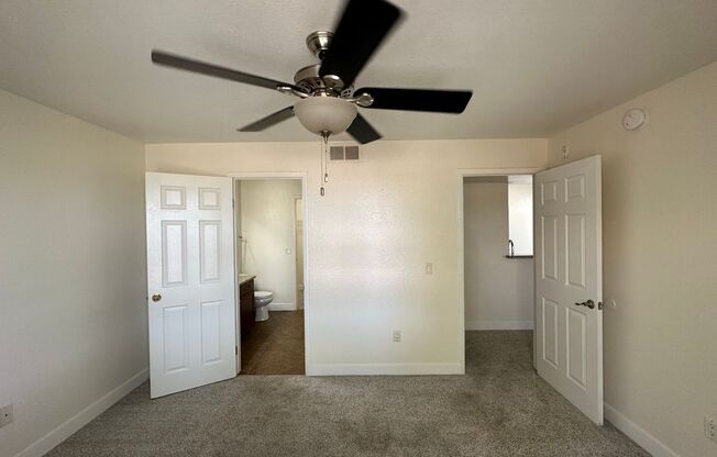 2 beds, 2 baths, $1,375, Unit # 1225