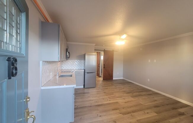 1 bed, 1 bath, 600 sqft, $1,200, Unit #18