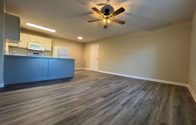 1 bed, 1 bath, 750 sqft, $1,245, Unit 3679-E