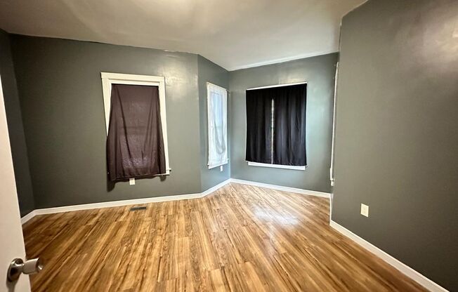 4 beds, 1 bath, $2,000, Unit 22 Wendell Place 1st Fl