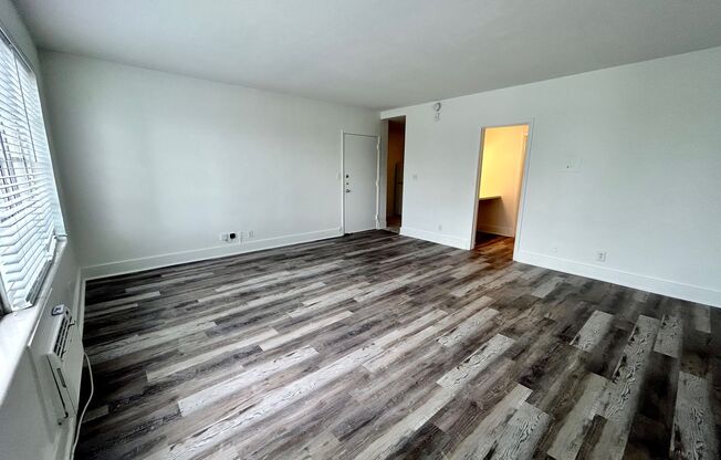 Spacious Studio Beach House Condo!