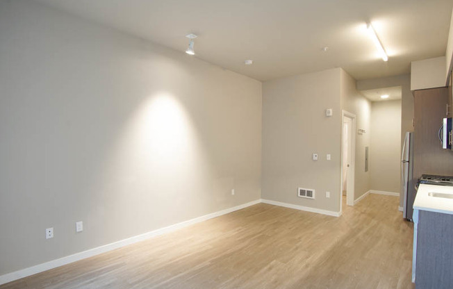 Sellwood-Great Modern Studio w/Dishwasher & W/D!
