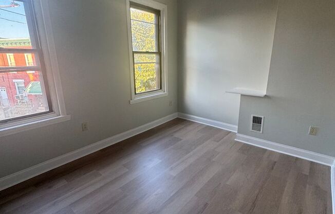 3 beds, 1 bath, $1,375