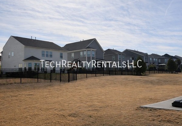 1264 TRANQUILITY PT AVE NW