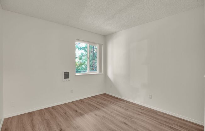 1 bed, 1 bath, 415 sqft, $1,325, Unit 760-55