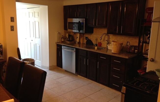 3 beds, 2 baths, $1,900