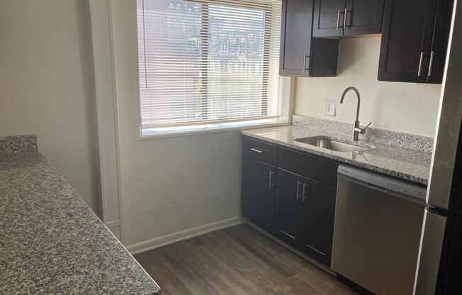 3 beds, 1 bath, 1,225 sqft, $2,199, Unit 1301-43