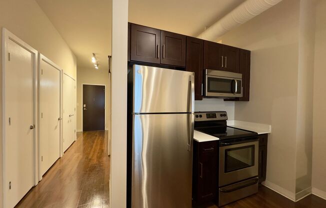 1 bed, 1 bath, 499 sqft, $1,525, Unit HA-316