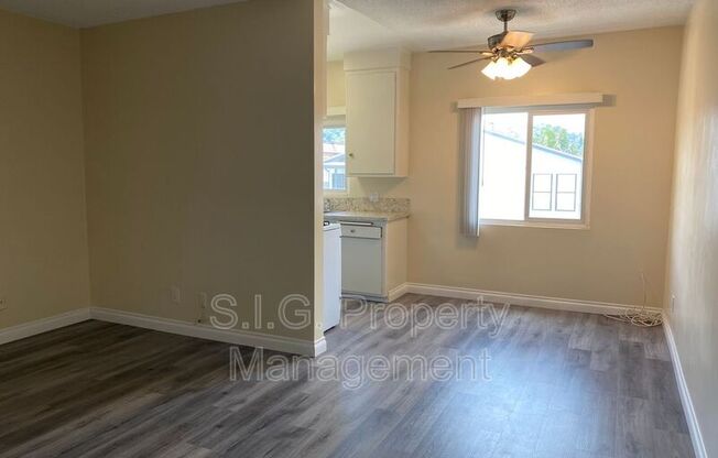 526 E Windsor Rd.