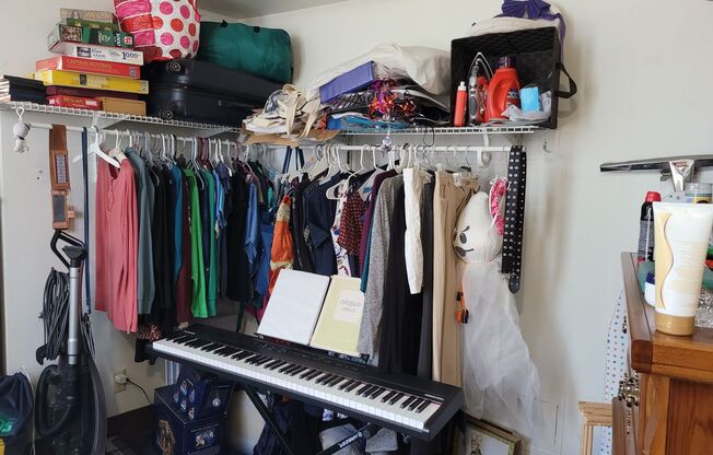 Studio, 1 bath, $765, Unit 376