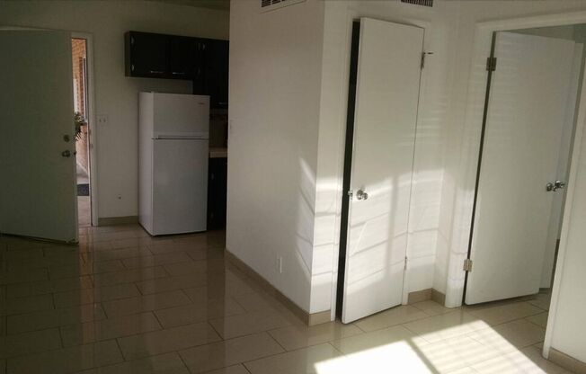 1 bed, 1 bath, 503 sqft, $999, Unit 12