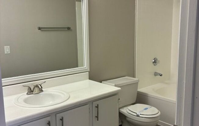 1 bed, 1 bath, 751 sqft, $1,330, Unit MA 206