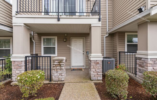 Picturesque 2 Bedroom 2.5 Bathroom Townhouse/Condo attached Tandem Car Garage
