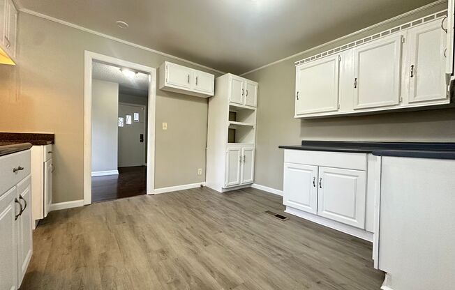 3 beds, 1 bath, $1,195