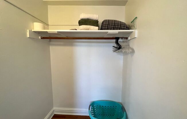 Studio, 1 bath, 400 sqft, $965, Unit 501