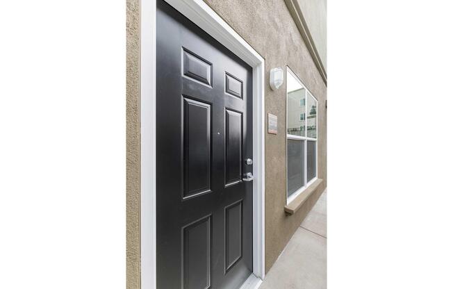 Studio, 1 bath, 404 sqft, $1,700