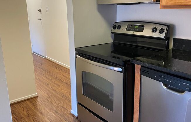 1 bed, 1 bath, 723 sqft, $1,699, Unit 5313 #4