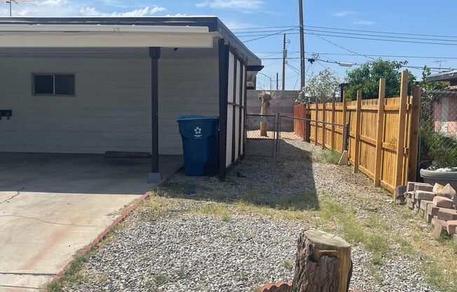 Classic 3Bed/2Bath single story home located near Boulder Highway