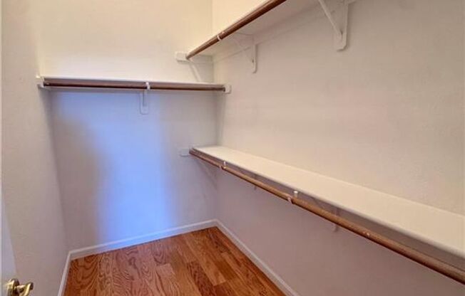 3 beds, 2 baths, $1,445, Unit # 4822