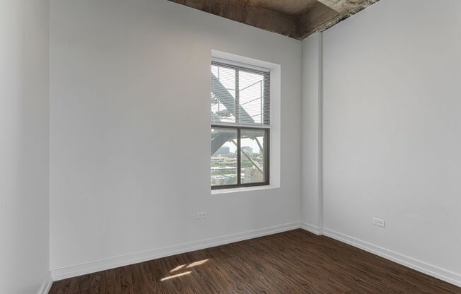 2 beds, 1 bath, 451 sqft, $2,500, Unit 1211