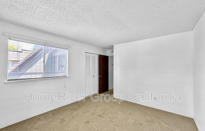 114 LUNA GRANDE CIR