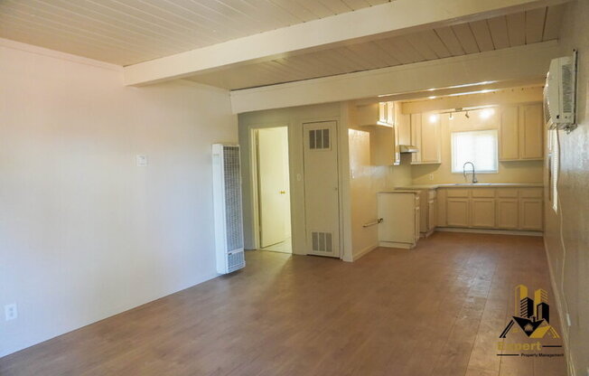 697 SANTIAGO AVE