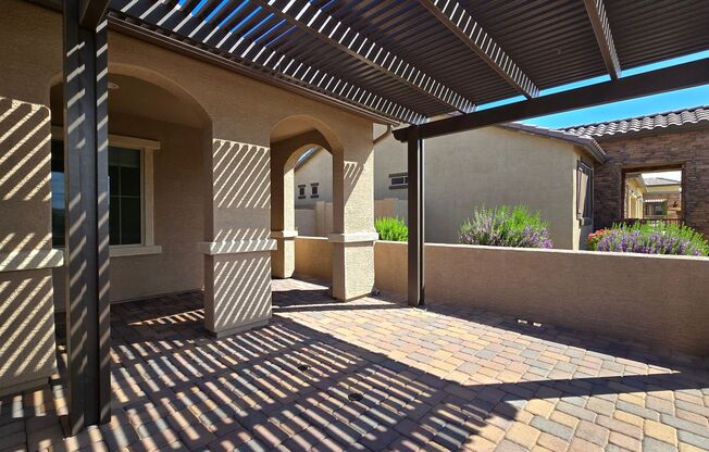 Gorgeous home in gated 55+ community of Canta Mia!