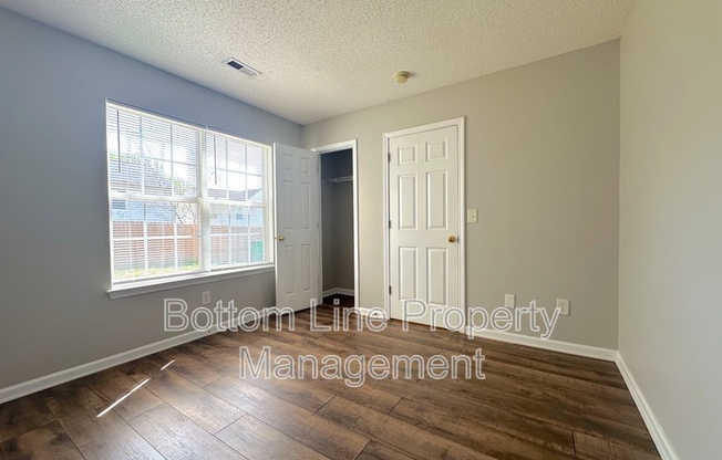 3320 BELL GLN CT