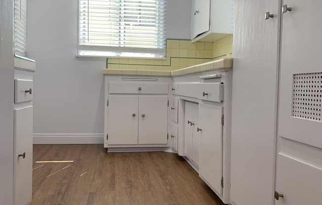Los Feliz Apartments