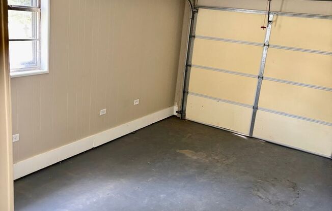 3 bed 1 bath house in Charlestown for rent