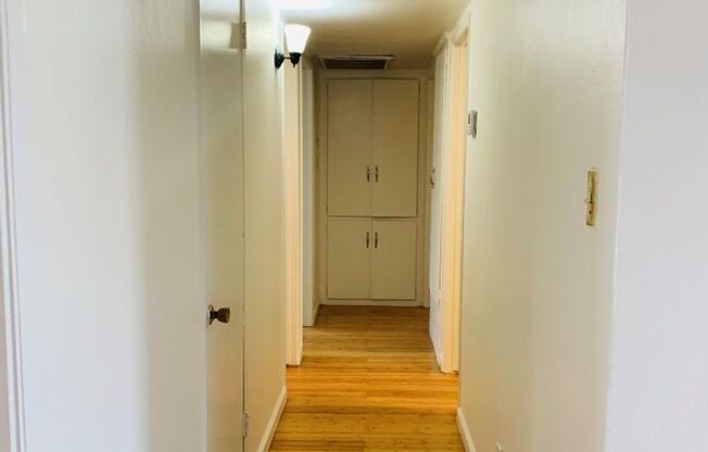 3201 Earnest Ct. -House