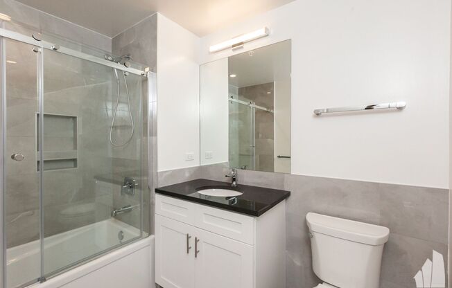 1 bed, 1 bath, 713 sqft, $2,750, Unit 3833-401